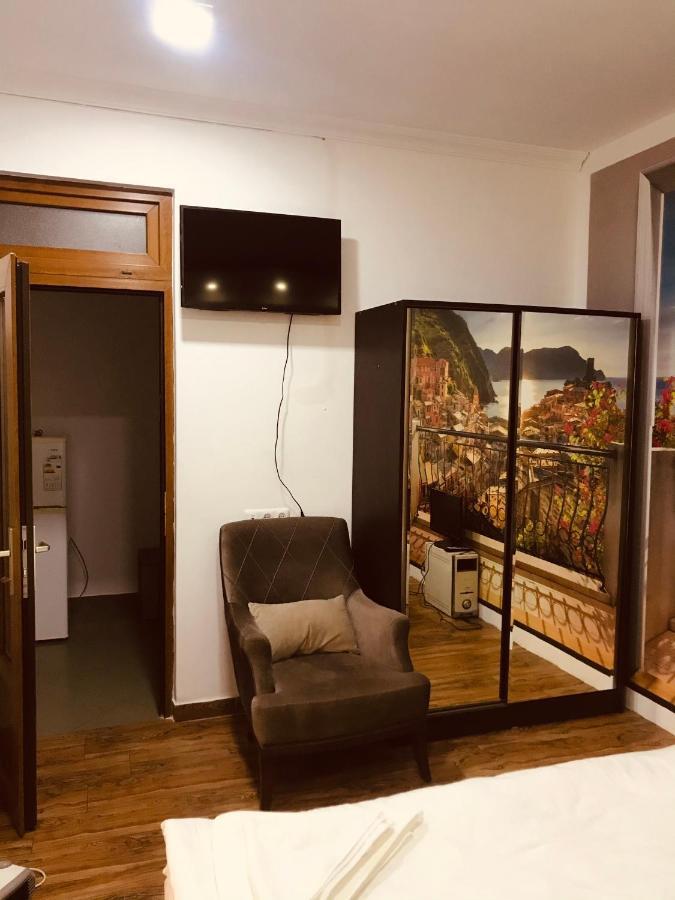 Studio apartment near republic Square Erevan Exterior foto